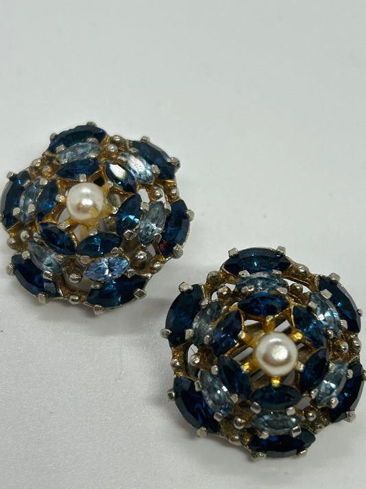 Discover the Magic of Vintage and Antique Jewellery with Rita's Treasures