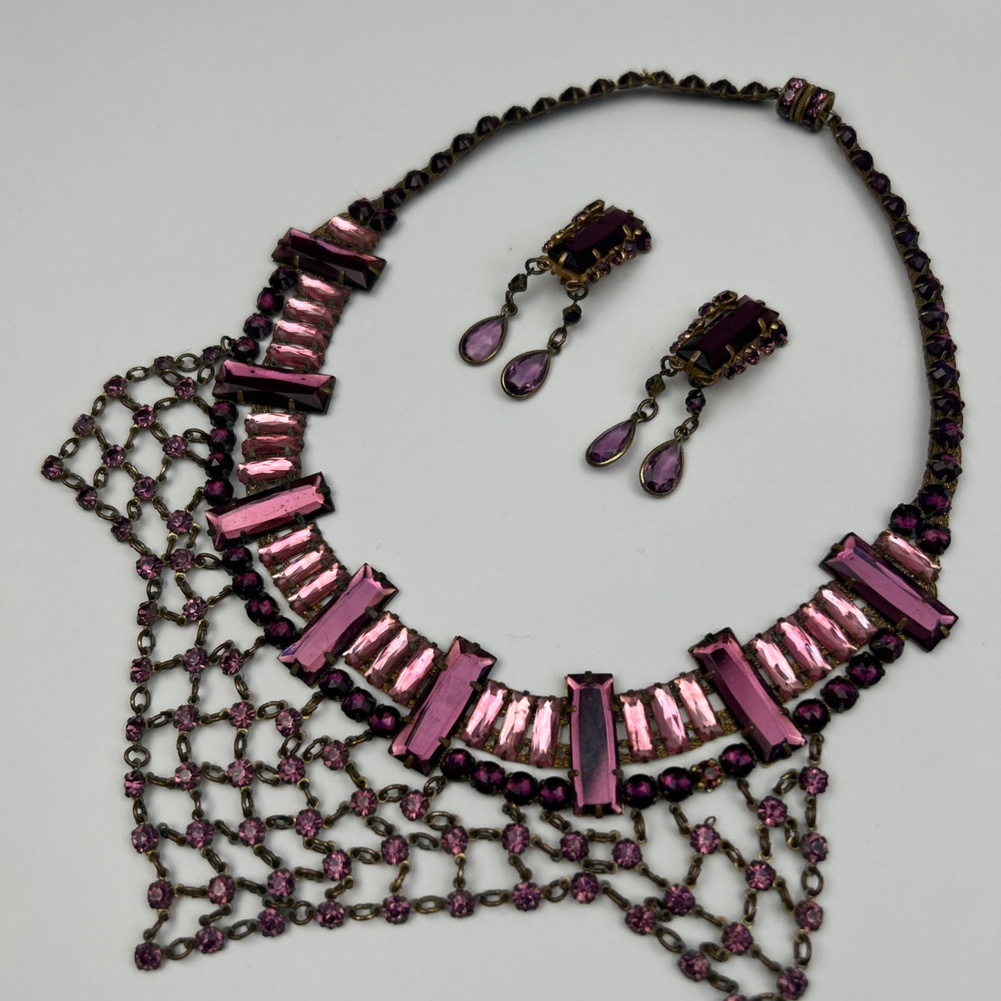 Antique 1930s Art Deco Pink Vauxhall Glass Bib Necklace And Clip On Earrings