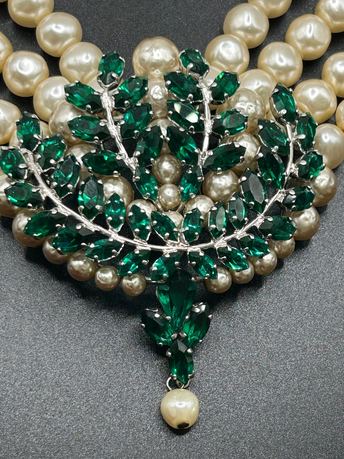 Christian Dior 1961 Vintage Rare Green Stones Necklace