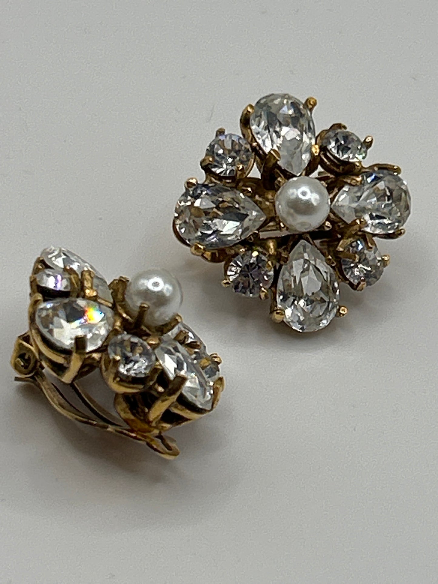 Chanel vintage 2002 clip on crystal earrings.