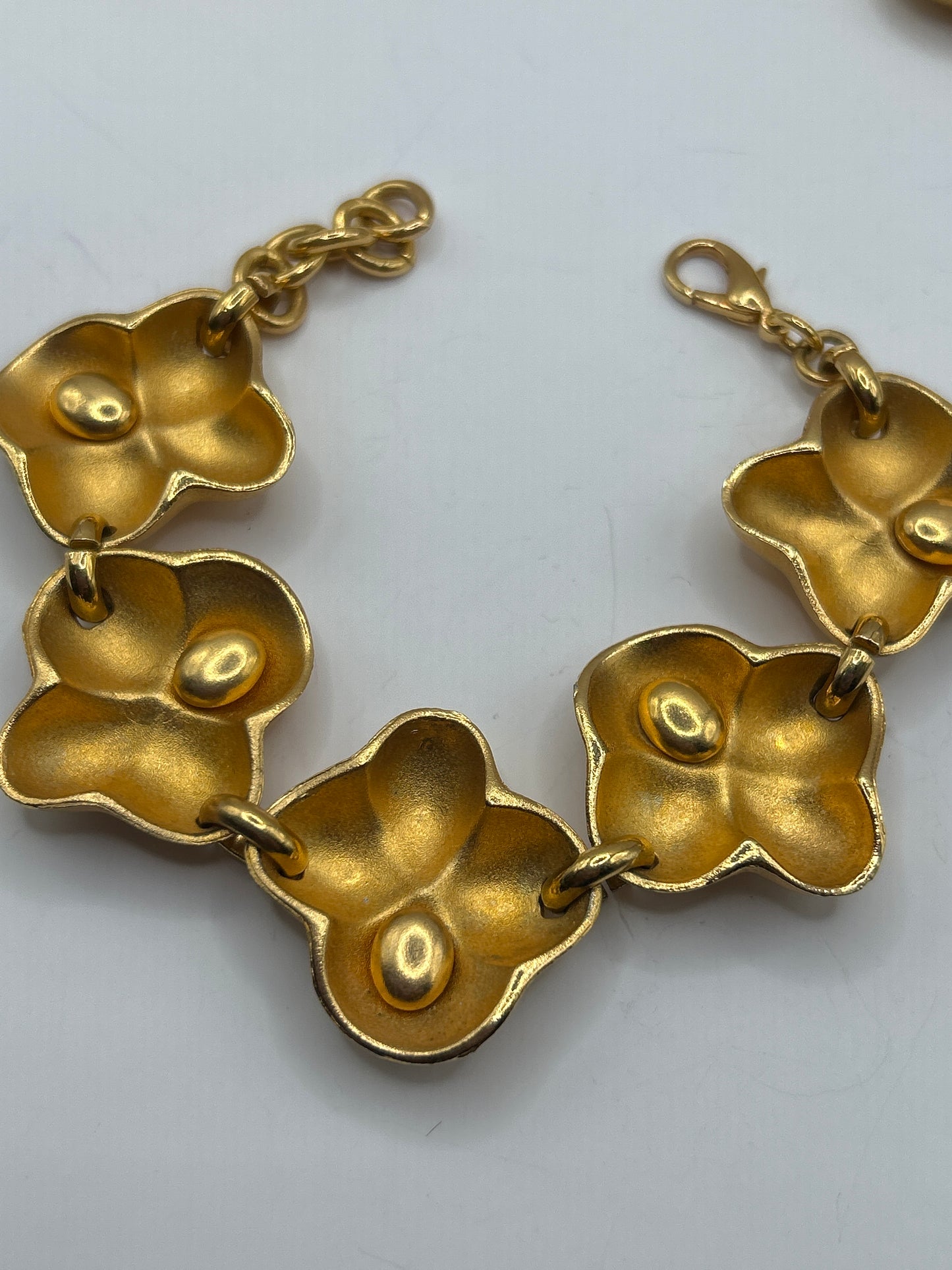 Oscar De La Renta Necklace & Bracelet set