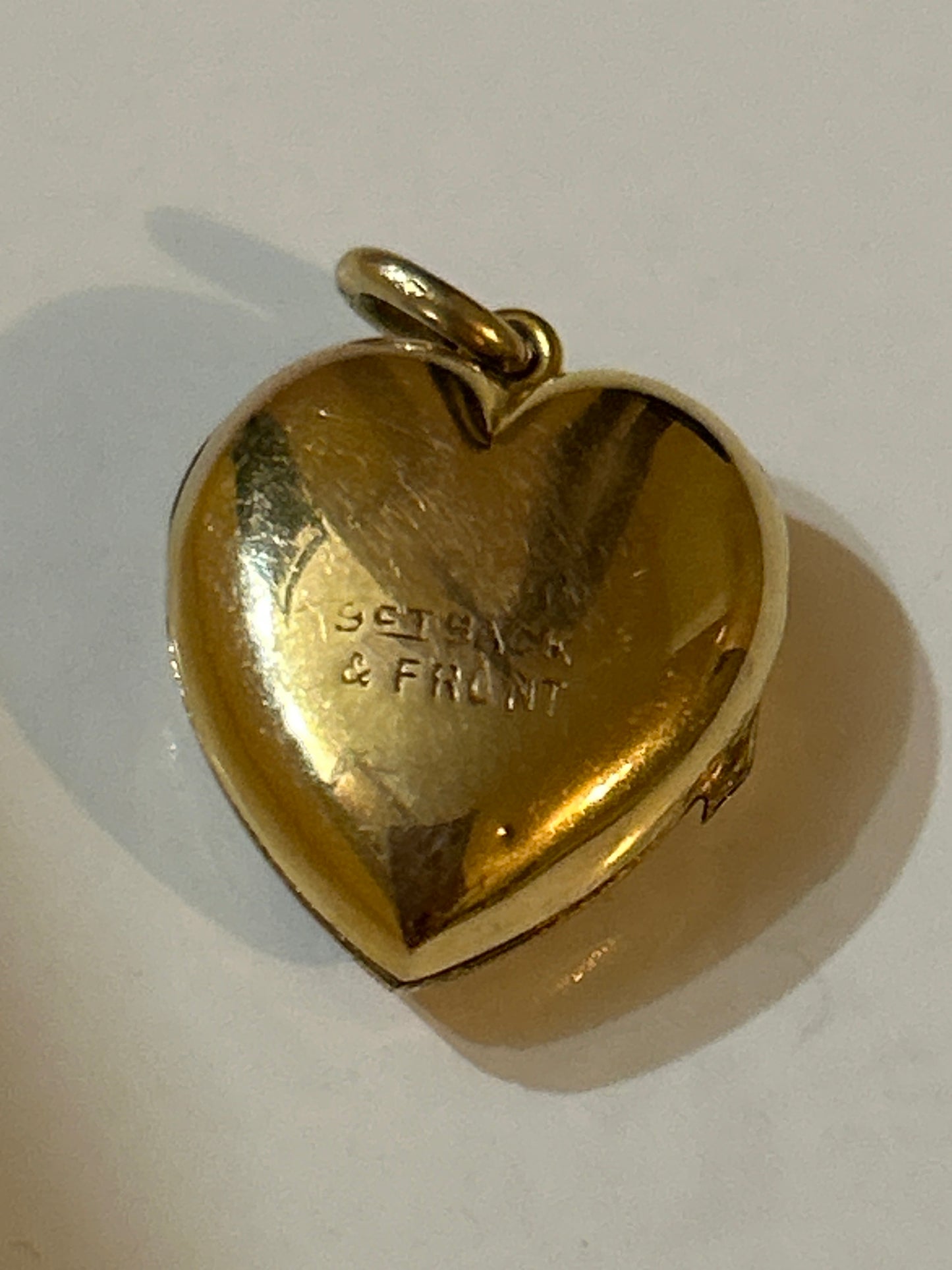 Love heart gold 9ct vintage locket pendant