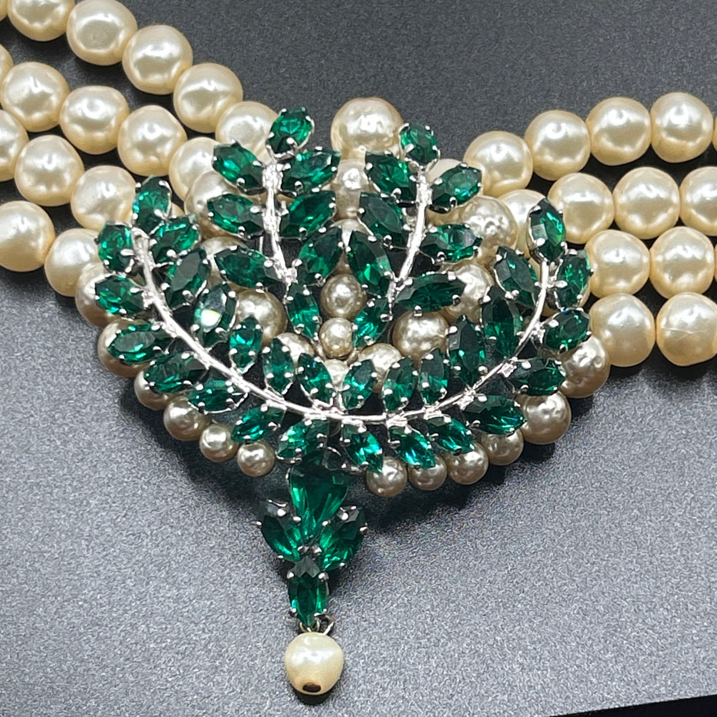 Christian Dior 1961 Vintage Rare Green Stones Necklace