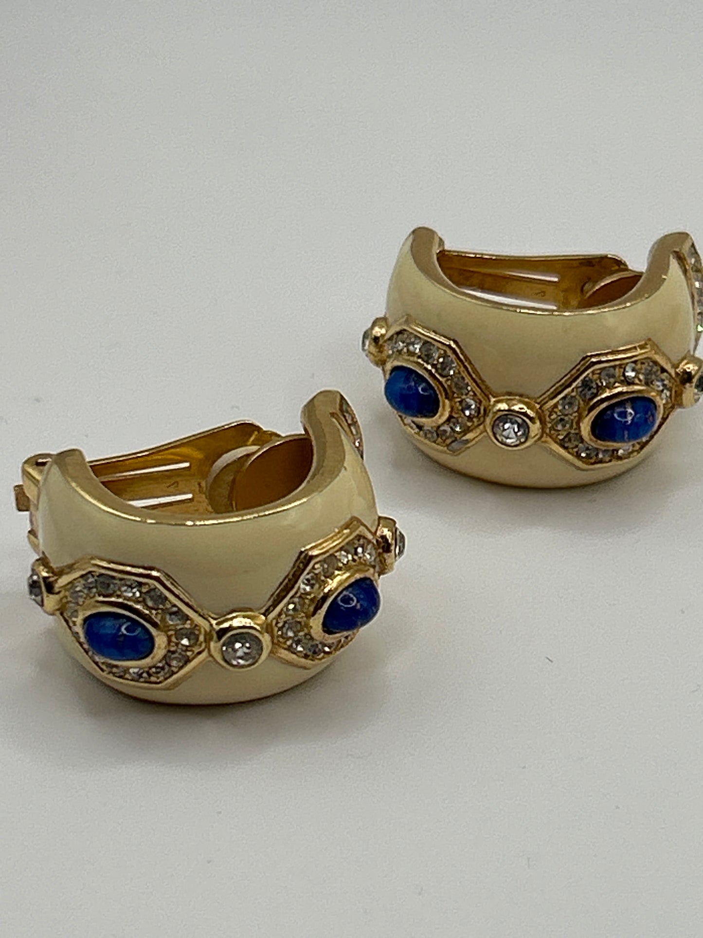 Christian Dior Vintage omega Necklace, Earrings. Cream Enamel and blue cabochons.