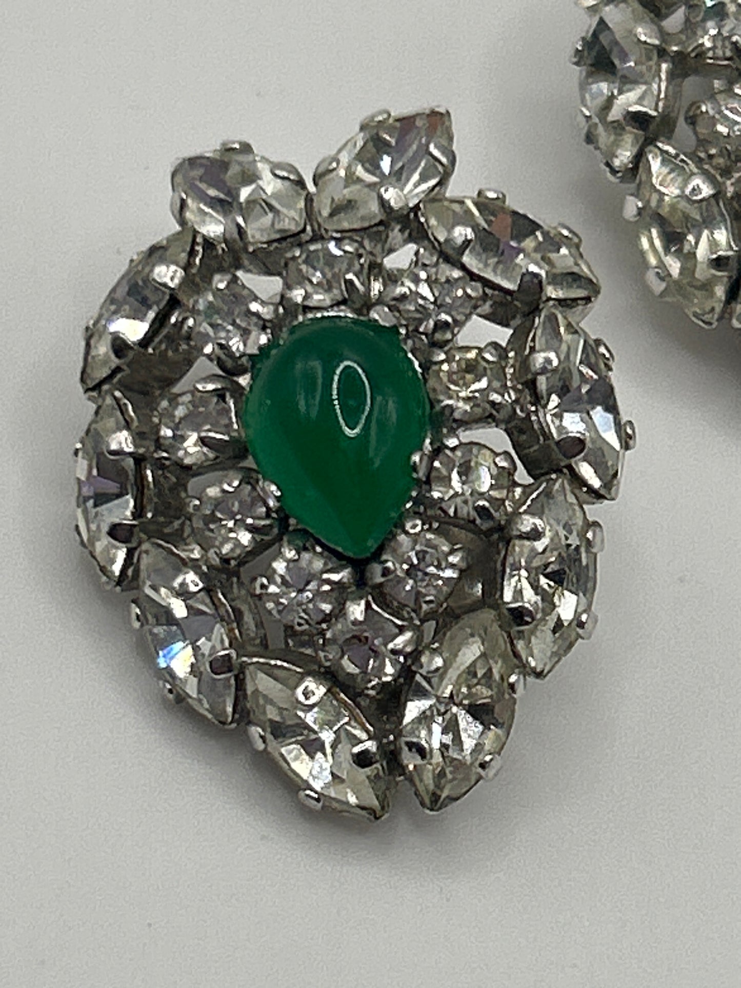 Vintage green glass Cabochons earrings 1950s clip on. Unsigned