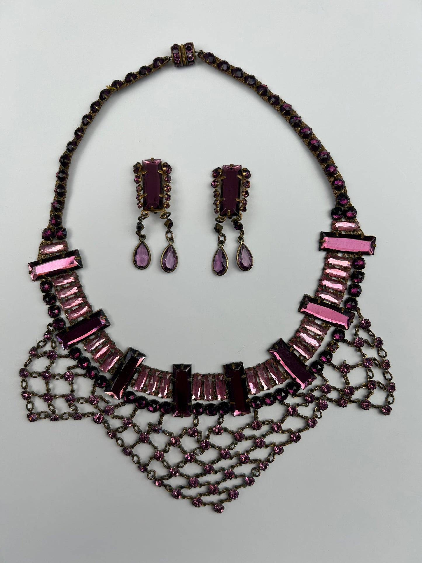 Antique 1930s Art Deco Pink Vauxhall Glass Bib Necklace And Clip On Earrings