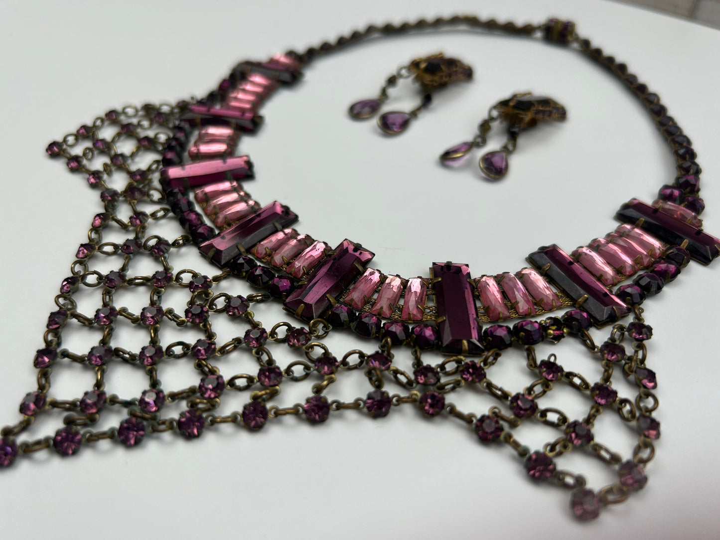 Antique 1930s Art Deco Pink Vauxhall Glass Bib Necklace And Clip On Earrings