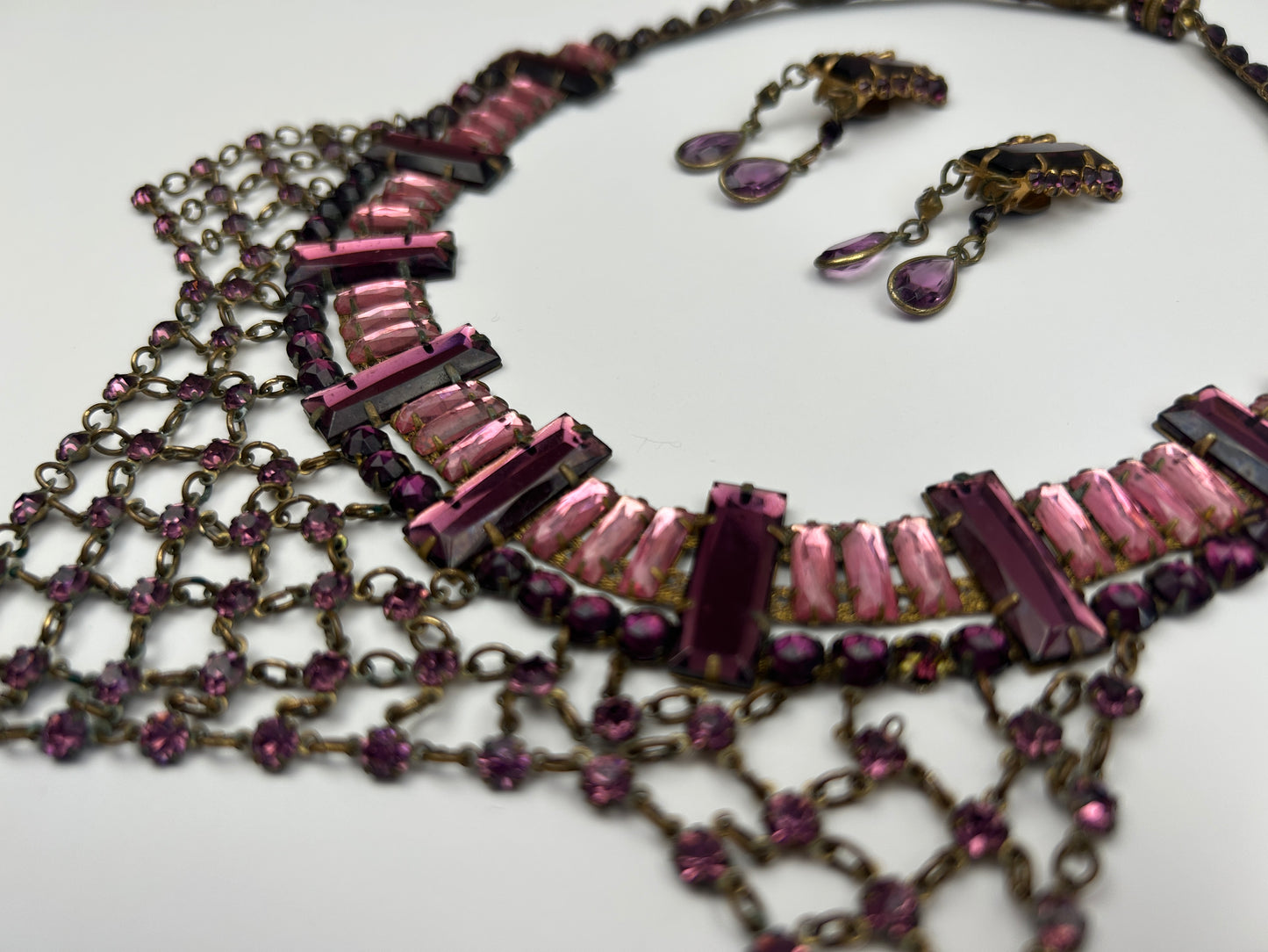 Antique 1930s Art Deco Pink Vauxhall Glass Bib Necklace And Clip On Earrings