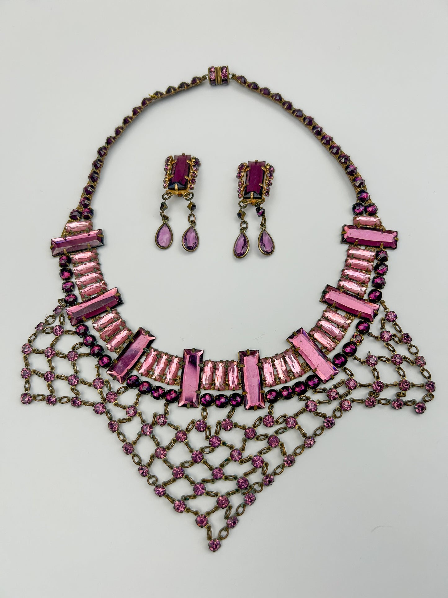 Antique 1930s Art Deco Pink Vauxhall Glass Bib Necklace And Clip On Earrings