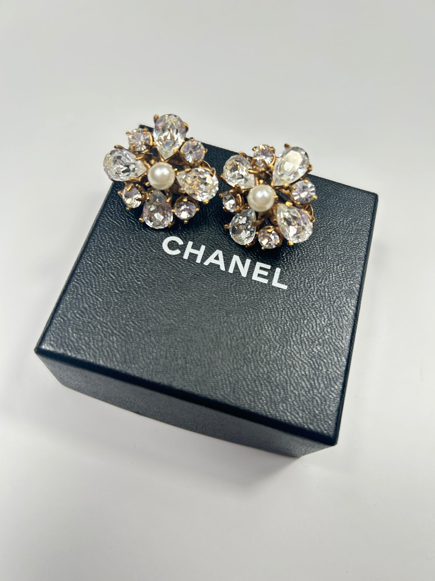 Chanel vintage 2002 clip on crystal earrings.