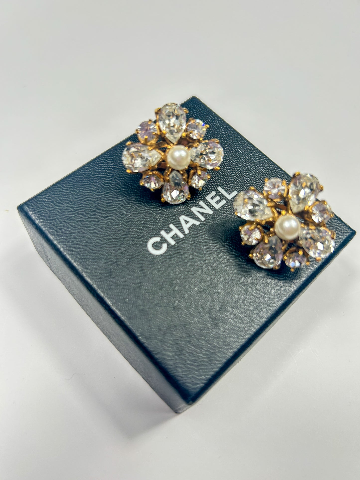 Chanel vintage 2002 clip on crystal earrings.