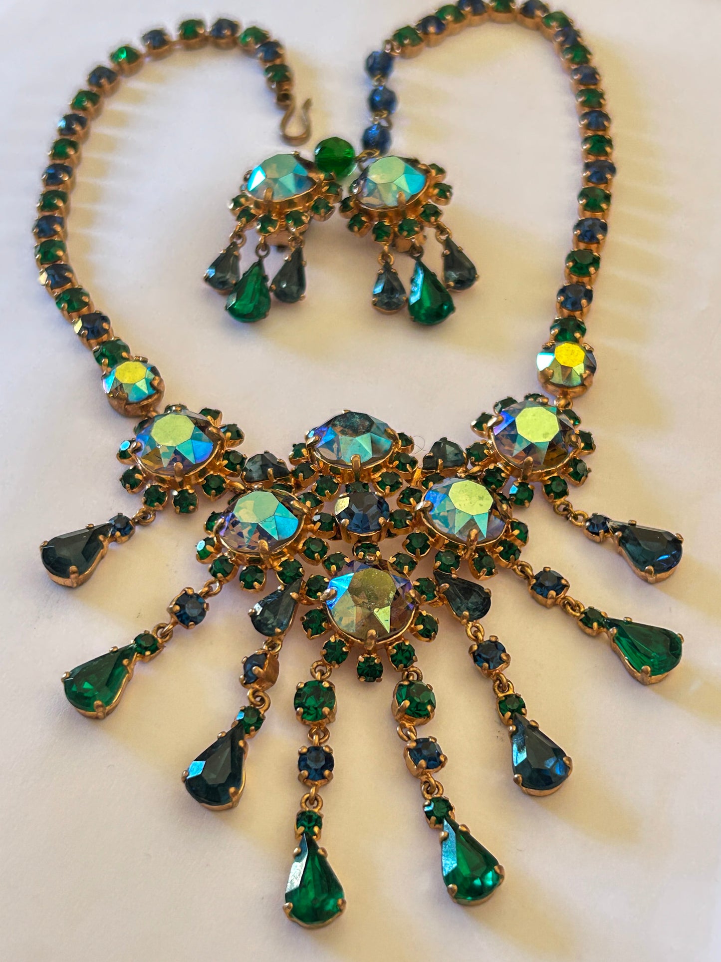 Vintage Drop Crystal Necklace With Earrings Clip On. Stunning Colours