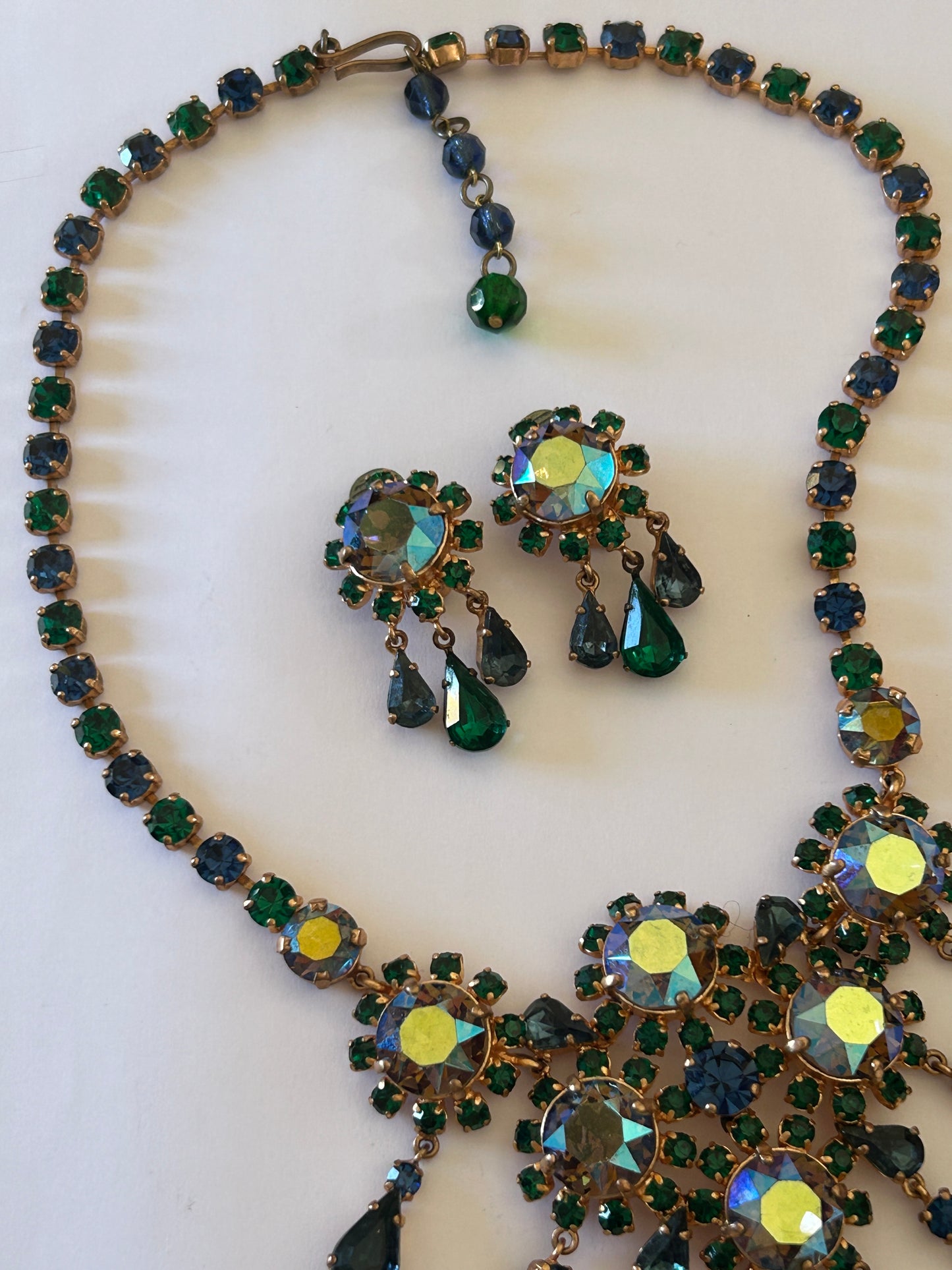 Vintage Drop Crystal Necklace With Earrings Clip On. Stunning Colours