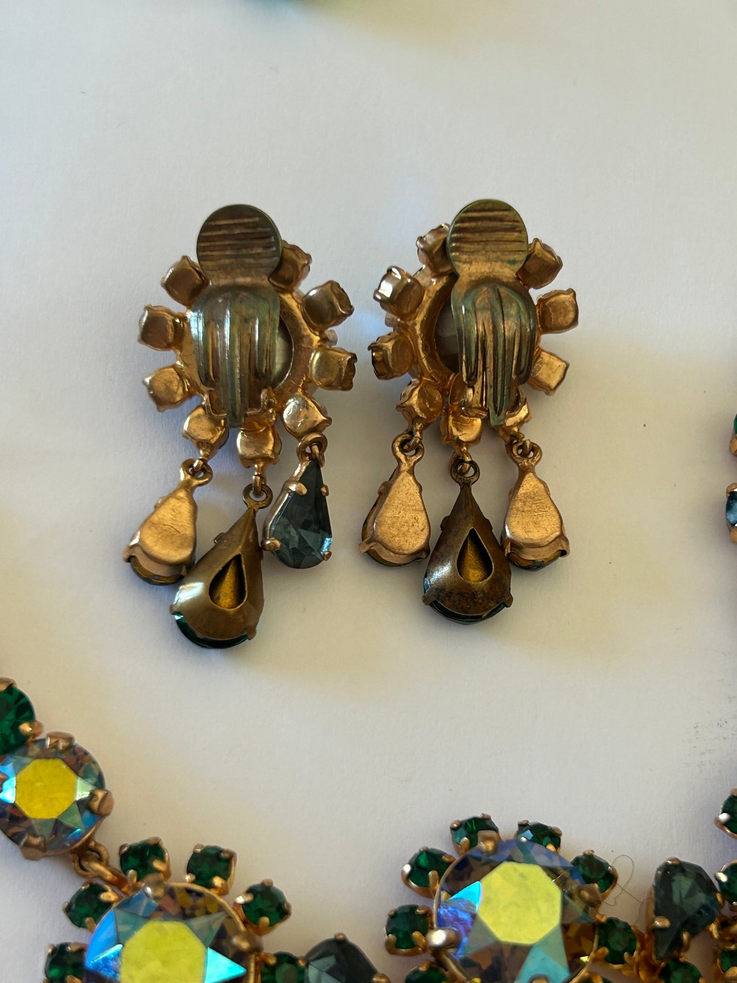 Vintage Drop Crystal Necklace With Earrings Clip On. Stunning Colours