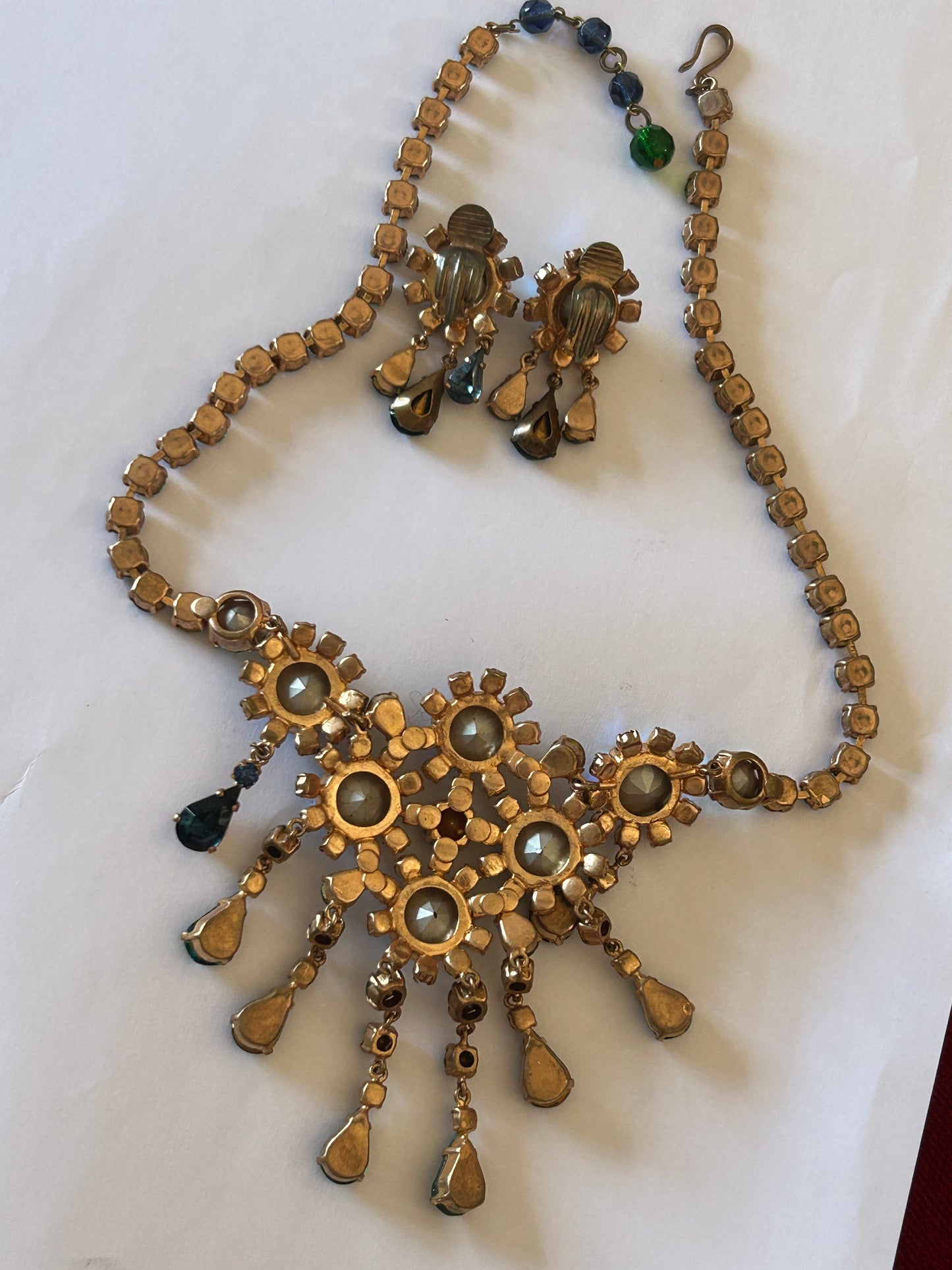Vintage Drop Crystal Necklace With Earrings Clip On. Stunning Colours