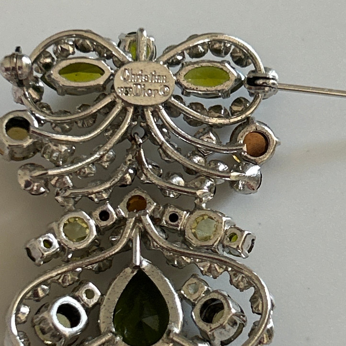 Christian Dior Crystal Vintage
Brooch And Clip On Earrings Signed And Dated 1959