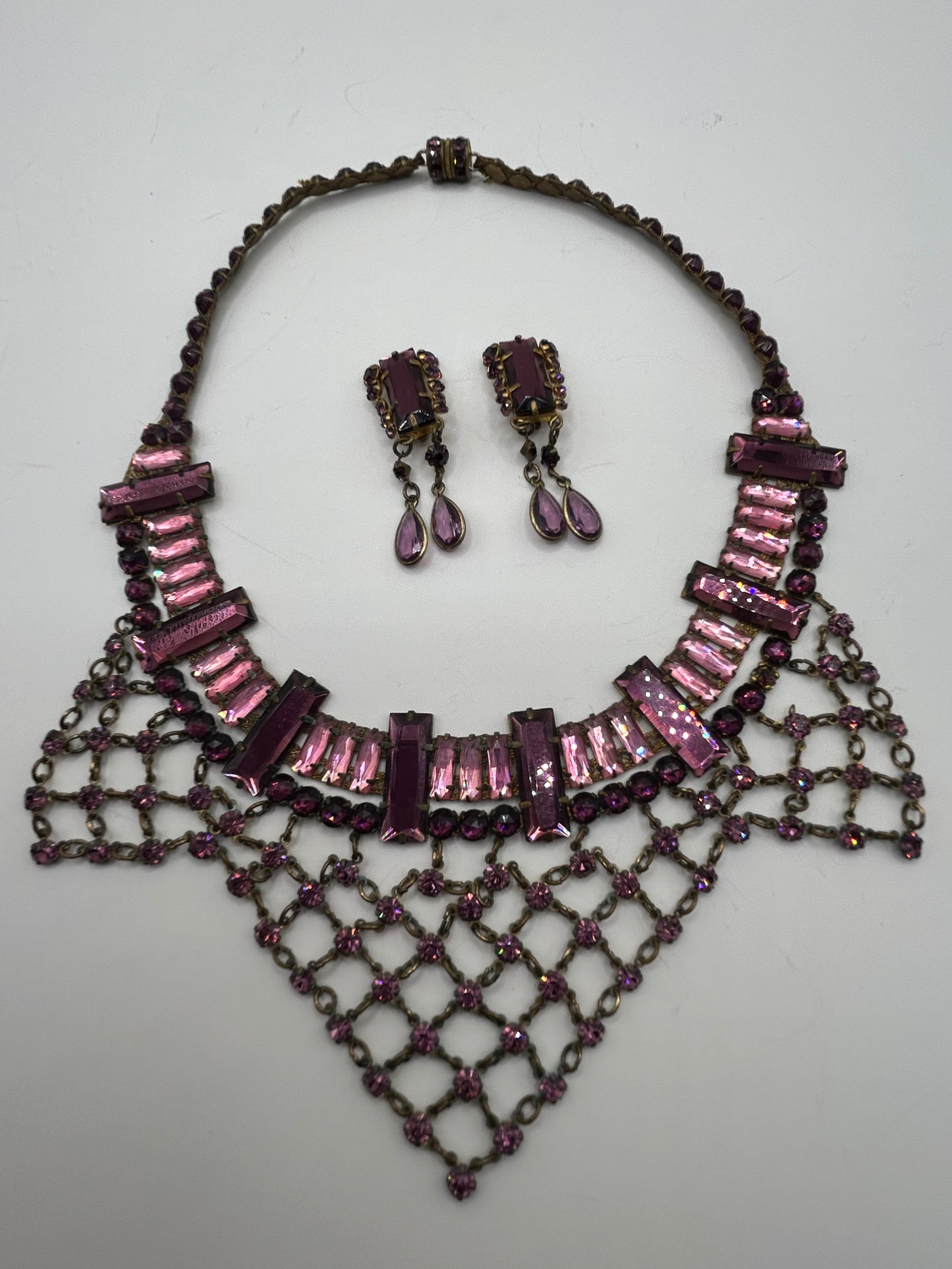 Antique 1930s Art Deco Pink Vauxhall Glass Bib Necklace And Clip On Earrings